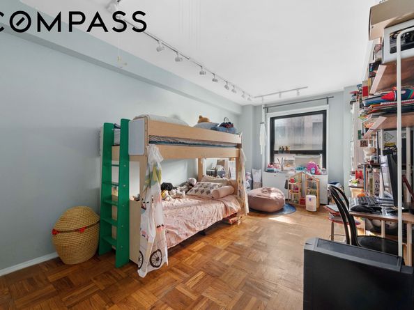 201 Clinton Avenue 2D, Brooklyn NY 11205