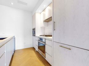 101 Wall Street 8B, New York NY 10005