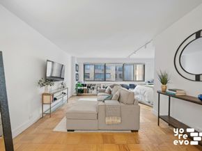 16 West 16th Street 11NS, New York NY 10011