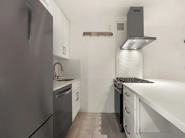 280 Rector Place 5N, New York NY 10280