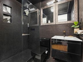 107 Ave A 4F, New York NY 10009