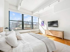 1 Main Street 5L, Brooklyn NY 11201