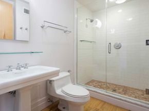 1 Main Street 5L, Brooklyn NY 11201