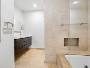 1 Main Street 5L, Brooklyn NY 11201