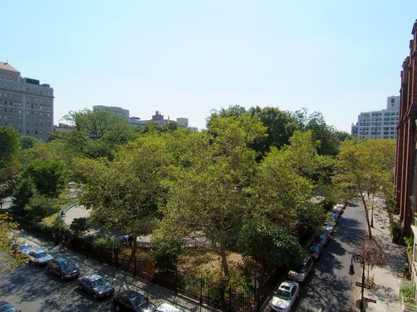 233 East 17th Street PH3, New York NY 10003