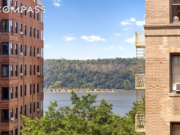 255 Cabrini Boulevard 5B, New York NY 10040
