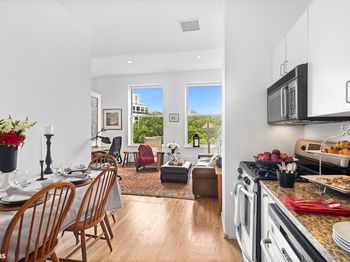 175 East Broadway