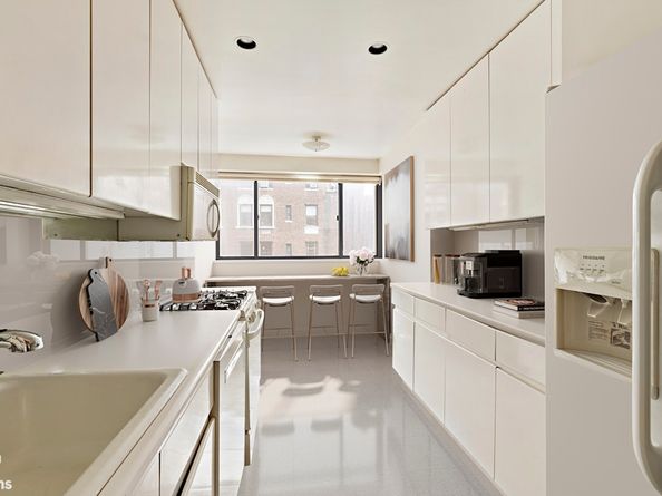 134 East 93rd Street 9B, New York NY 10128