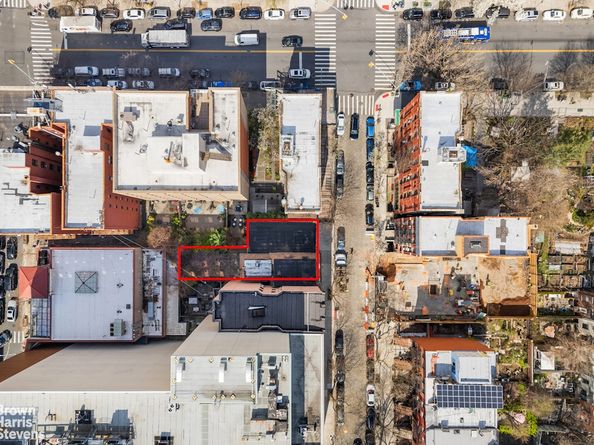 502 East 118th Street, New York NY 10035