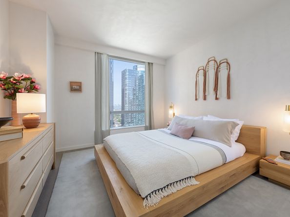 1 City Point 15L, Brooklyn NY 11201