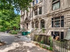 123 8th Avenue, Brooklyn NY 11215
