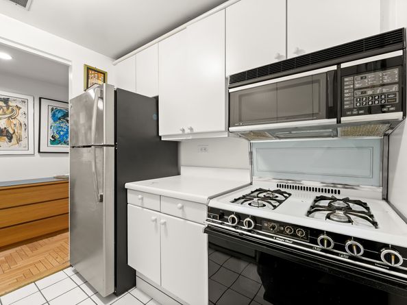 106 Central Park S 4D, New York NY 10019