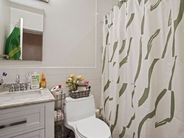 70-49 66th Place 2 units, Queens NY 11385