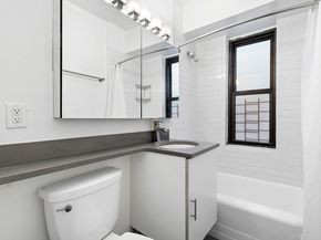 305 East 40th Street 20CD, New York NY 10016