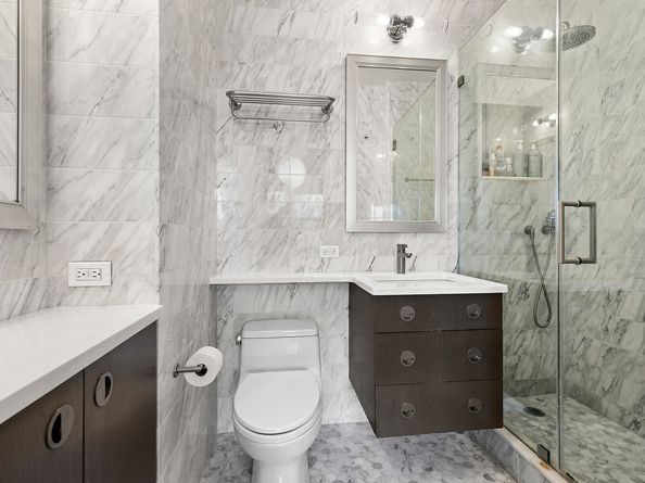 305 East 40th Street 20CD, New York NY 10016