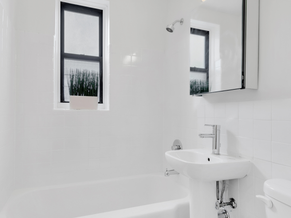 2830 Briggs Avenue 5B, Bronx NY 10458