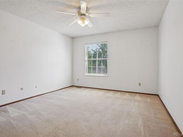 2009 S Rifle Street, Aurora CO 80013