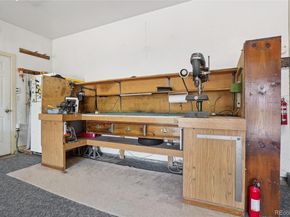 2009 S Rifle Street, Aurora CO 80013