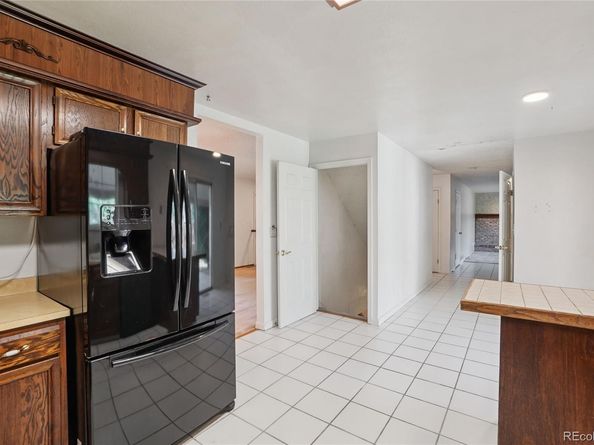 2009 S Rifle Street, Aurora CO 80013