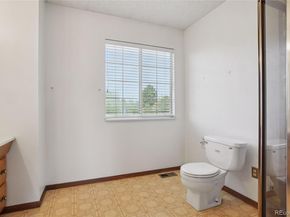 2009 S Rifle Street, Aurora CO 80013