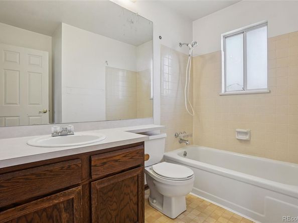 2009 S Rifle Street, Aurora CO 80013