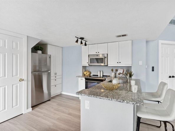 8500 E Jefferson Avenue 16B, Denver CO 80237