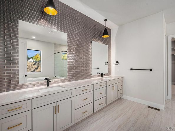 5287 Flora Way, Arvada CO 80002