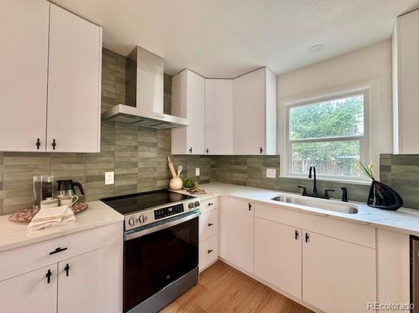 1411 S Clermont Street, Denver CO 80222