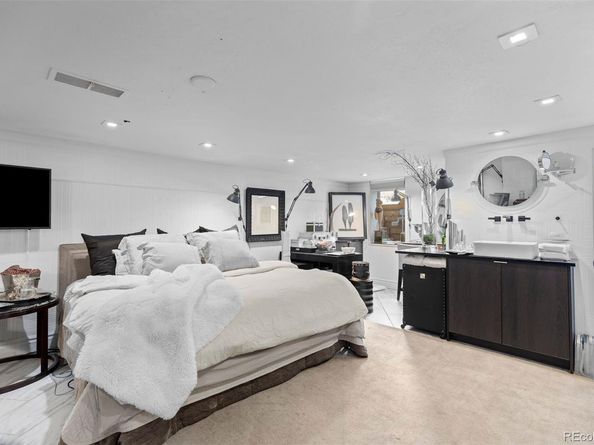 2510 N Monaco St Pkwy, Denver CO 80222