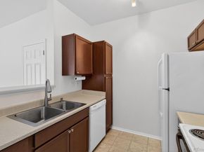 911 S Zeno Way 102, Aurora CO 80017