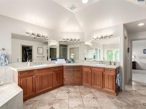 7009 S Netherland Way, Aurora CO 80016