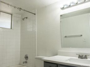 1075 S Elkhart Way 102, Aurora CO 80012