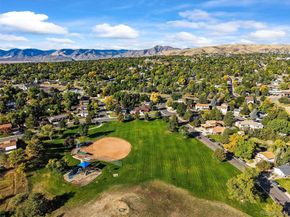 950 S Pierson Way, Lakewood CO 80226
