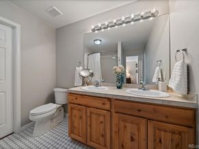 817 S Evanston Circle, Aurora CO 80012