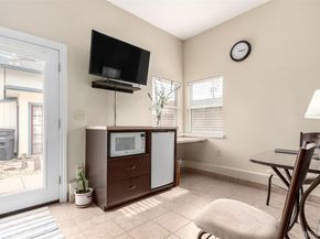2530 Arapahoe Street, Denver CO 80205
