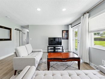 9175 Cole Drive