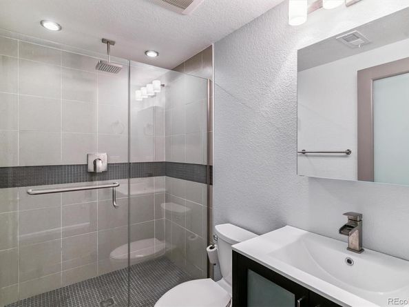 3195 Blake Street 101, Denver CO 80205