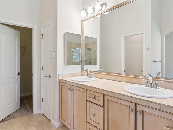 7127 S Versailles Street, Aurora CO 80016