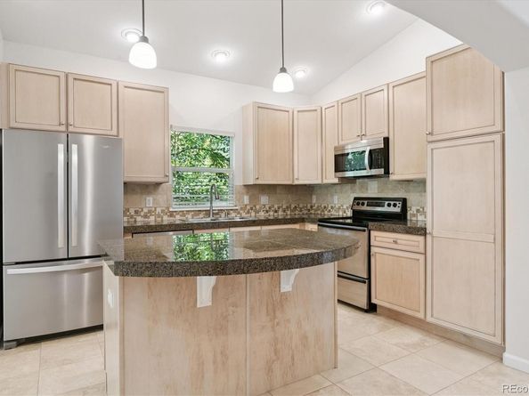 7127 S Versailles Street, Aurora CO 80016
