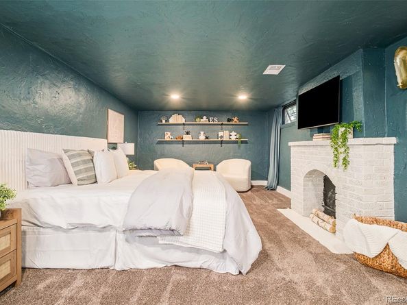 1300 N Glencoe Street, Denver CO 80220