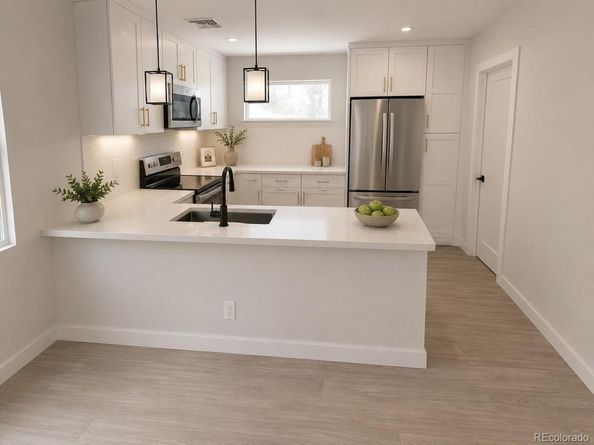 1590 Kendall Street, Lakewood CO 80214