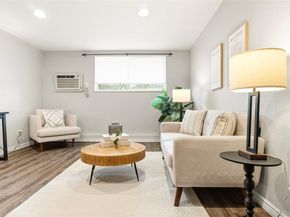 3047 W 47th Avenue 110, Denver CO 80211