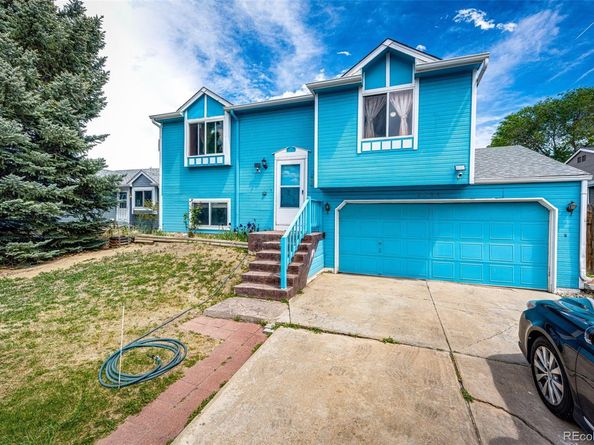 2164 Hackberry Circle, Longmont CO 80501