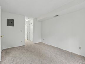 2575 S Syracuse Way E207, Denver CO 80231