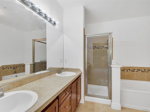 Undisclosed Address #9171464, Englewood CO 80112