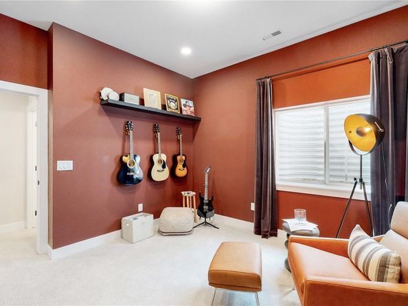 Undisclosed Address #9186332, Longmont CO 80503