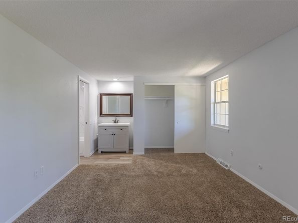 8780 E Yale Avenue C, Denver CO 80231