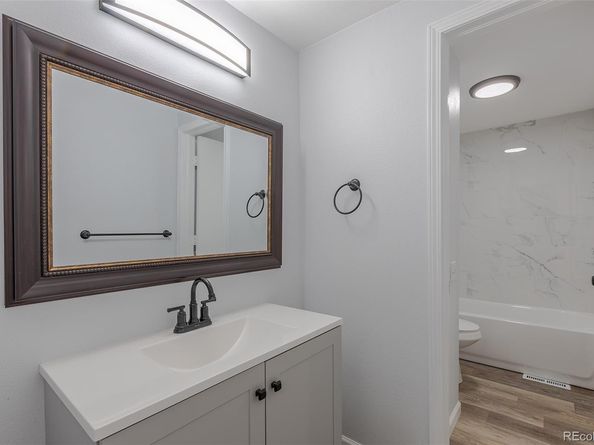 8780 E Yale Avenue C, Denver CO 80231