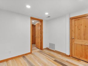 5012 W 36th Avenue 5, Denver CO 80212