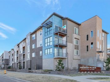 400 E Fremont Place